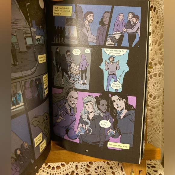 Squad Graphic Novel - Young Adult, Werewolf, Horror, LGBT, High School, Female - Picture 7 of 16